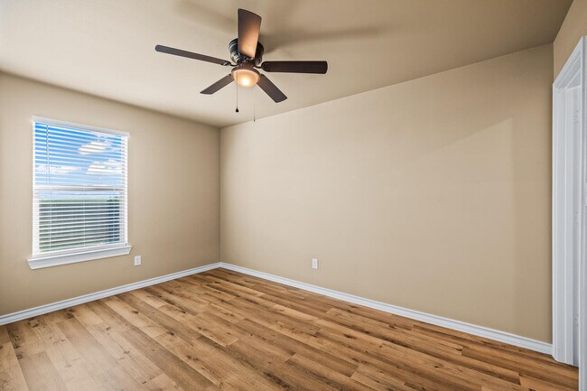 Building Photo - 4008 East F M 1729