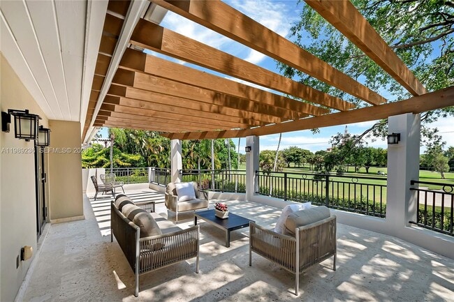 Building Photo - 3425 Alhambra Cir