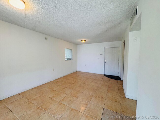 Building Photo - 1068 Benoist Farms Rd