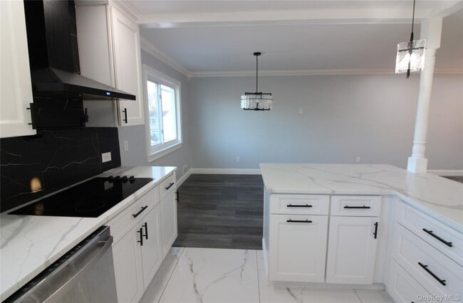 Building Photo - 26 Circle Dr