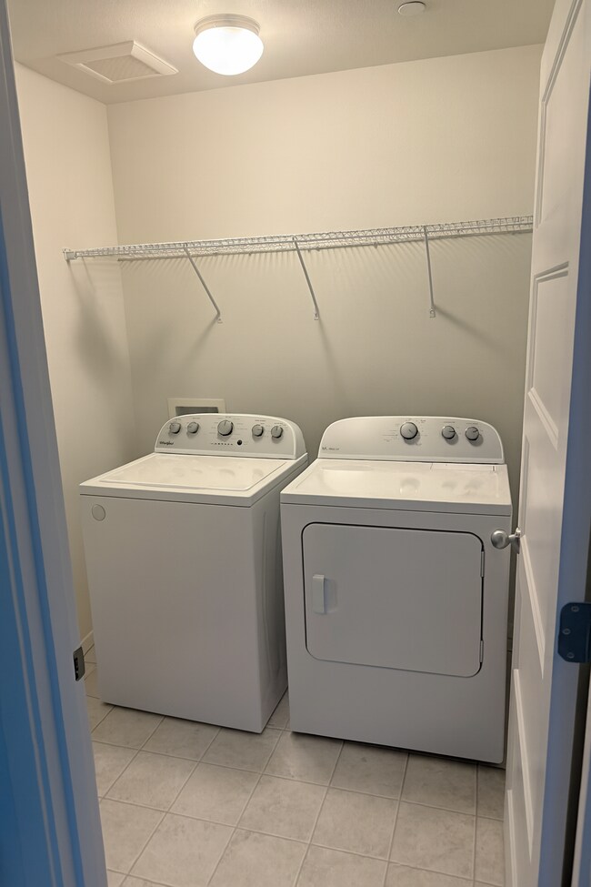 Building Photo - 7206 42nd Pl NE