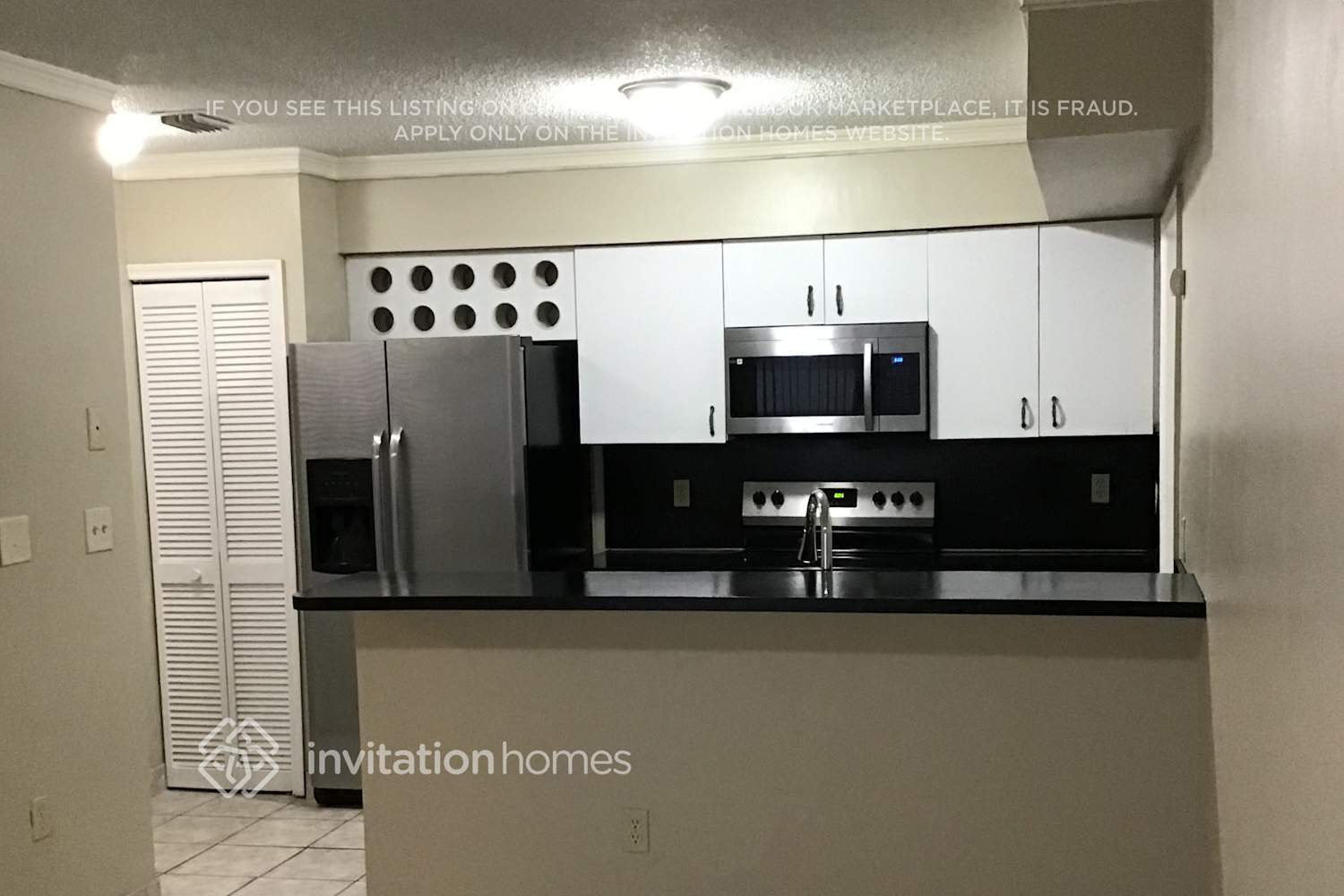 Building Photo - 9280 SW 154th Ct