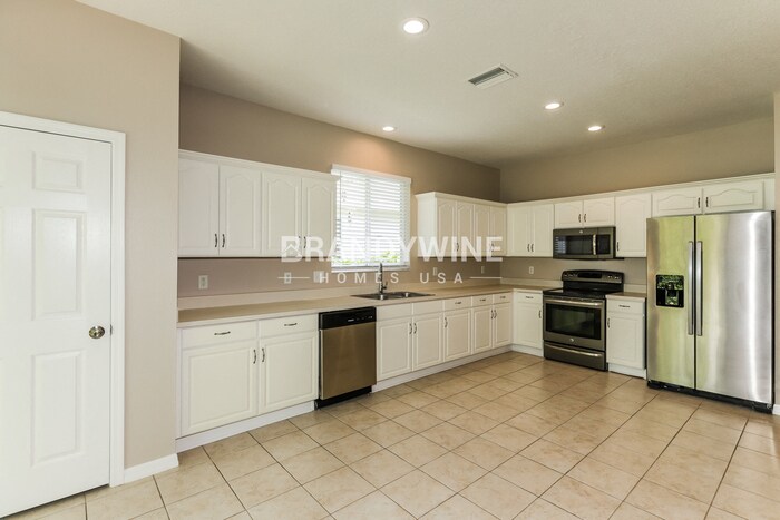 Building Photo - 1035 Clearpointe Way