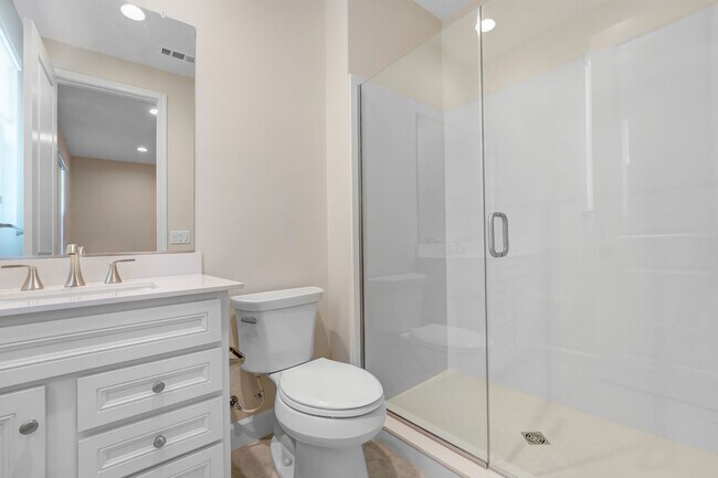 Building Photo - Stunning New Build Home with Breathtaking ...