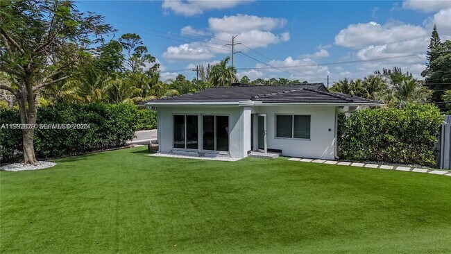 Building Photo - 8390 SW 64th St