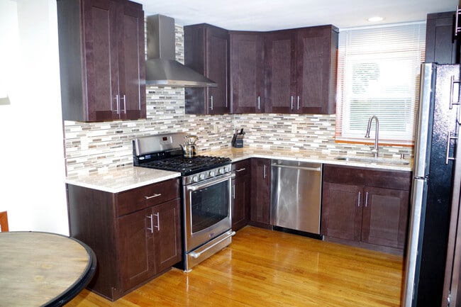 Building Photo - 19 Merrill Rd