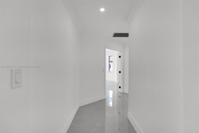 Building Photo - 15699 SW 54th Ct