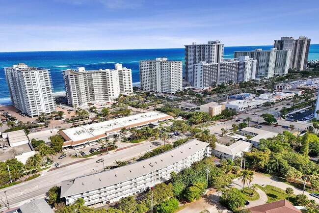 Building Photo - 3621 N Ocean Blvd