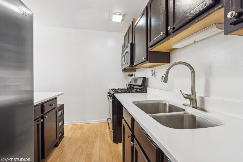 Building Photo - 931 Jonathan Ct