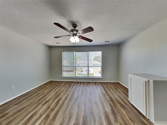 Building Photo - 1707 Country Crest Ln
