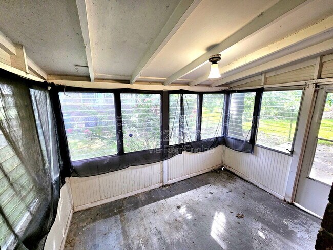 Building Photo - 1130 Forest Home Dr