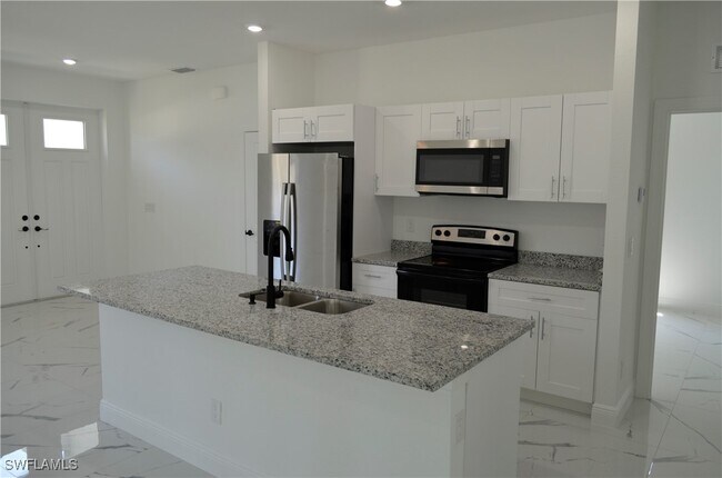 Building Photo - 2610 34th St W