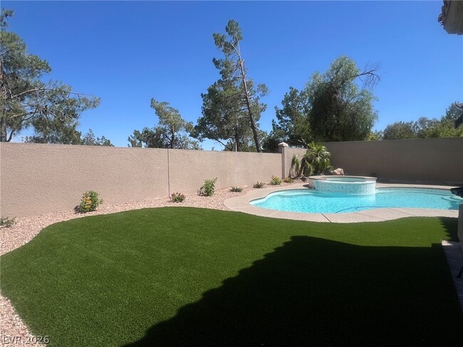 Building Photo - 1824 Dolce Dr