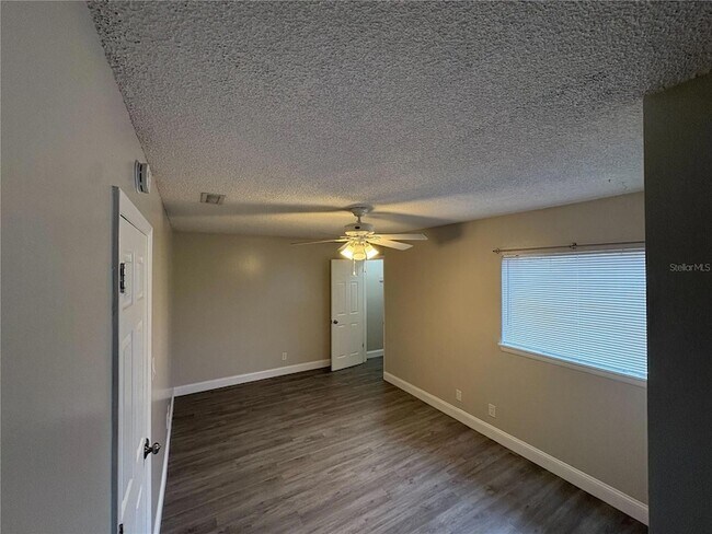 Building Photo - 3060 George Mason Ave