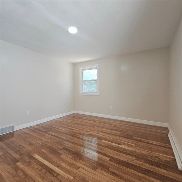 Building Photo - 131 Itasca St