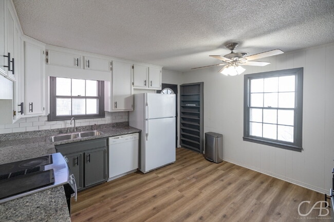 Building Photo - For Lease