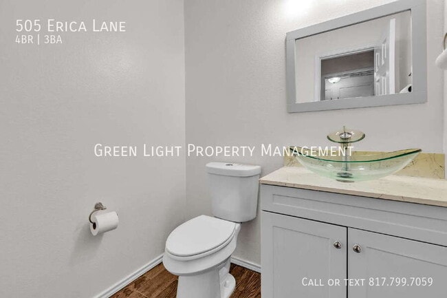 Building Photo - 505 Erica Ln