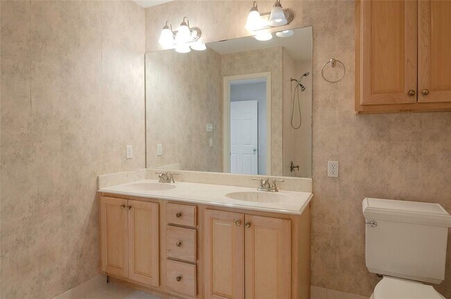 Building Photo - 12979 Trail Hollow Dr