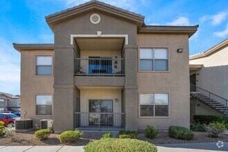 Building Photo - Beautiful Condo with Spacious Layout!