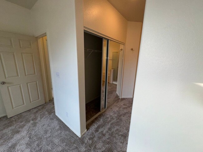 Building Photo - Single Story 3 bedroom with Fresh Paint & ...