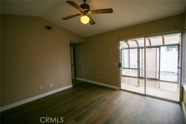 Building Photo - 1462 Wilson Ave