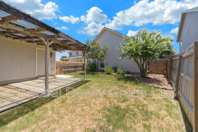 Building Photo - 308 Rustic Tr