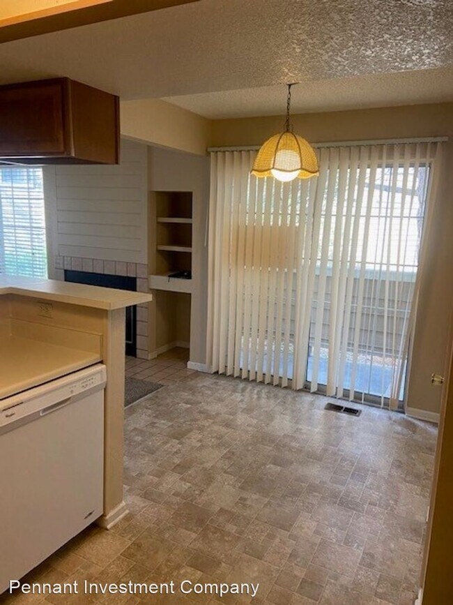 Building Photo - 2 br, 2 bath House - 6036 Gunbarrel Ave Un...