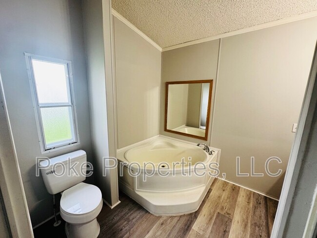 Building Photo - 147 Florence Cir