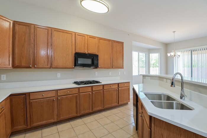 Building Photo - 7825 W Freedom Eagle Dr