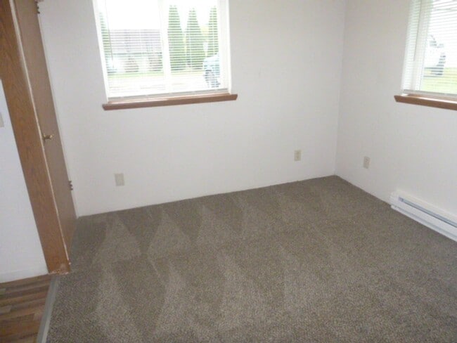 Building Photo - 3 Bedroom 1 Ba House