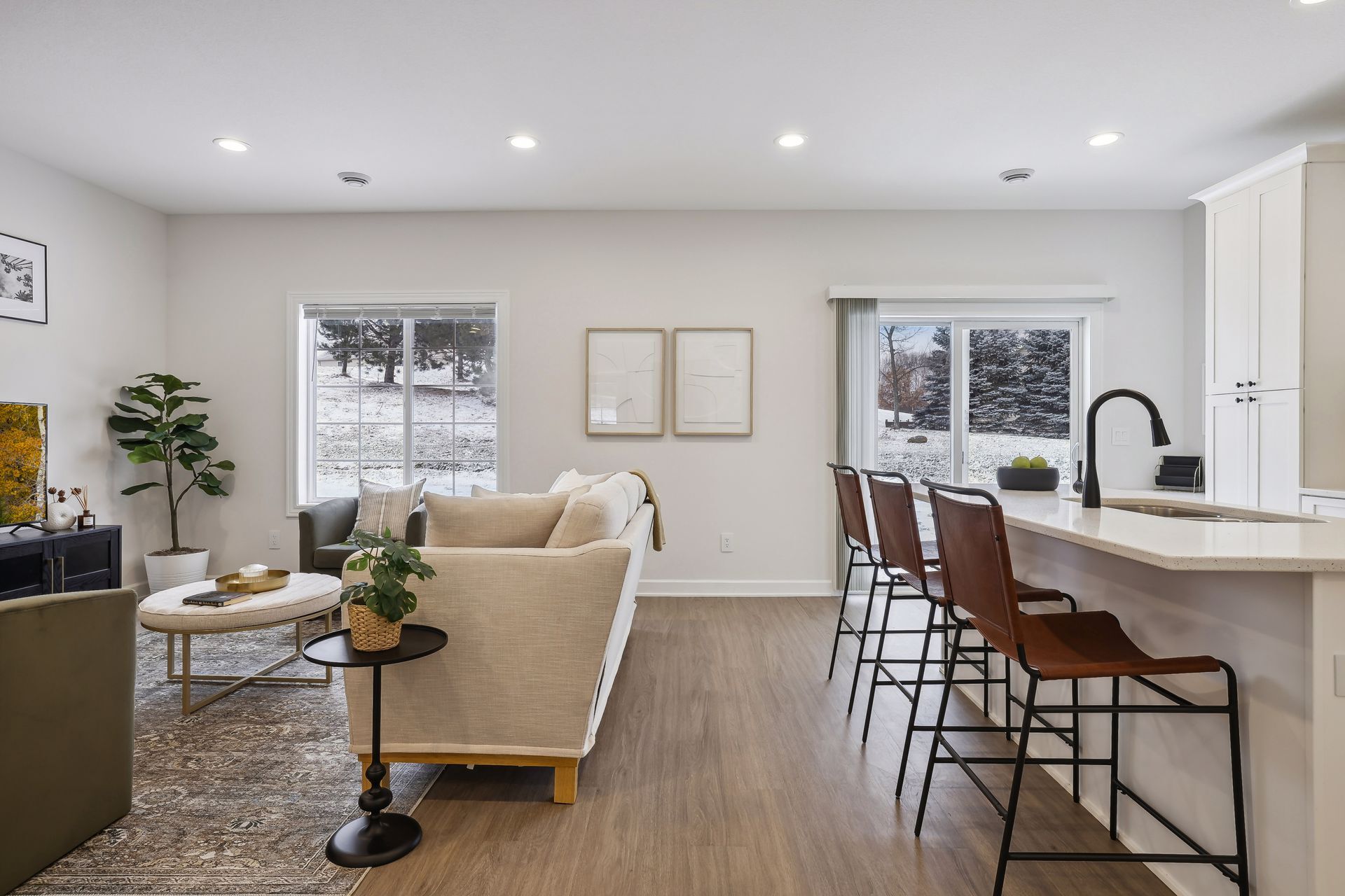 Building Photo - 608 Franklin St