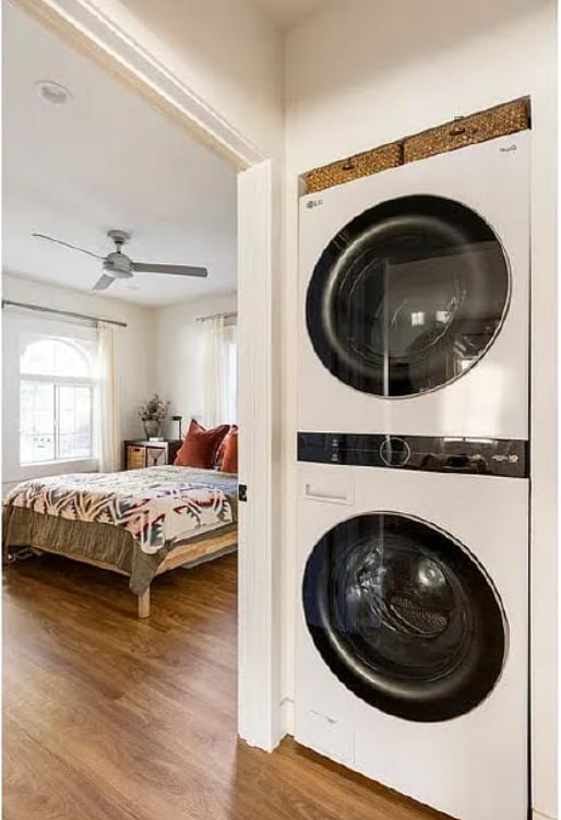 W&D In Unit - 3538 London St