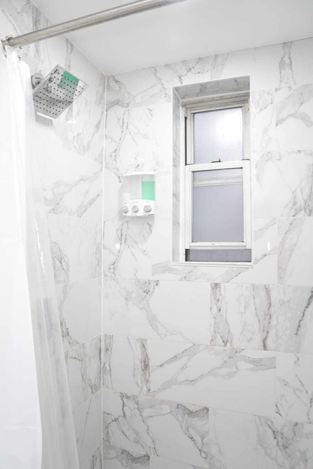 Building Photo - 813 Calhoun Ave