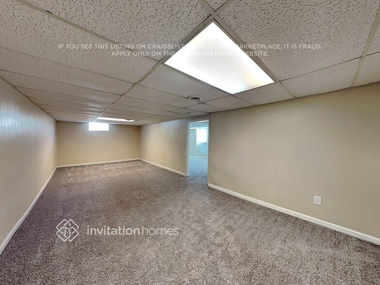 Building Photo - 2550 Raintree Way NE