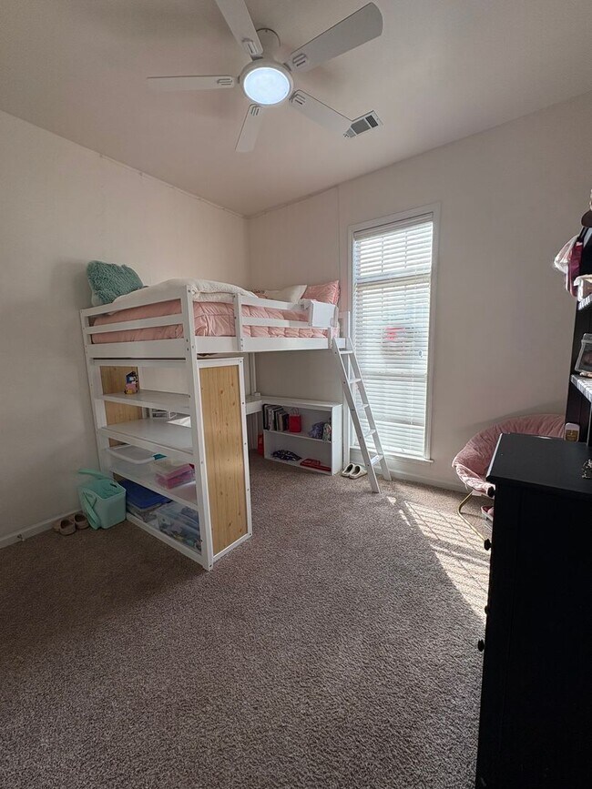 Building Photo - Woodland Creek Rental