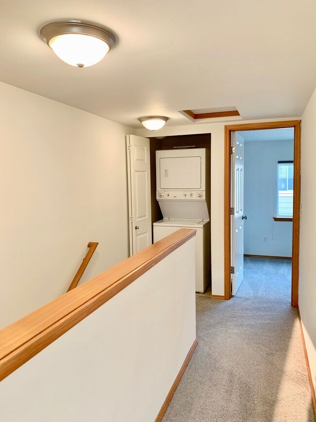 Building Photo - 12043 33rd Ave NE