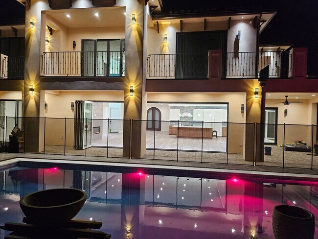 Building Photo - Exquisite 5-Bedroom Luxury Pool Home with ...