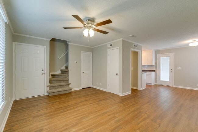 Building Photo - 1027 Chickasaw Trail
