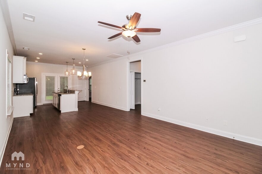 Building Photo - 73 Highland Forest Cir