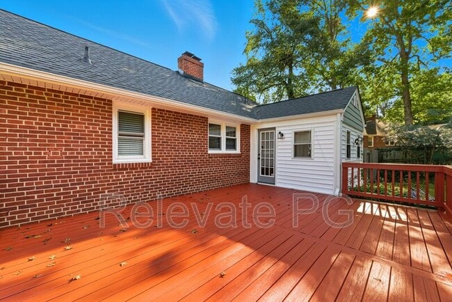 Building Photo - 8803 Weldon Dr