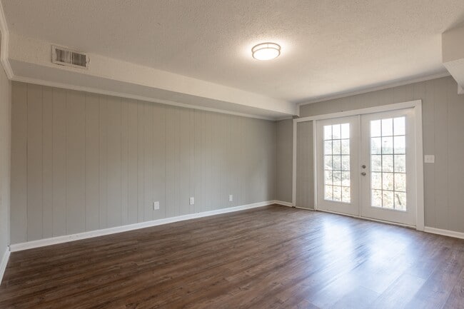 Building Photo - 3960 Arbor Pl Ln
