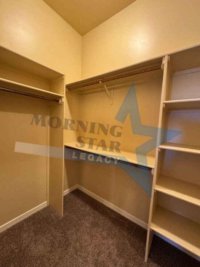 Building Photo - 3127 Agua Ladoso Ave