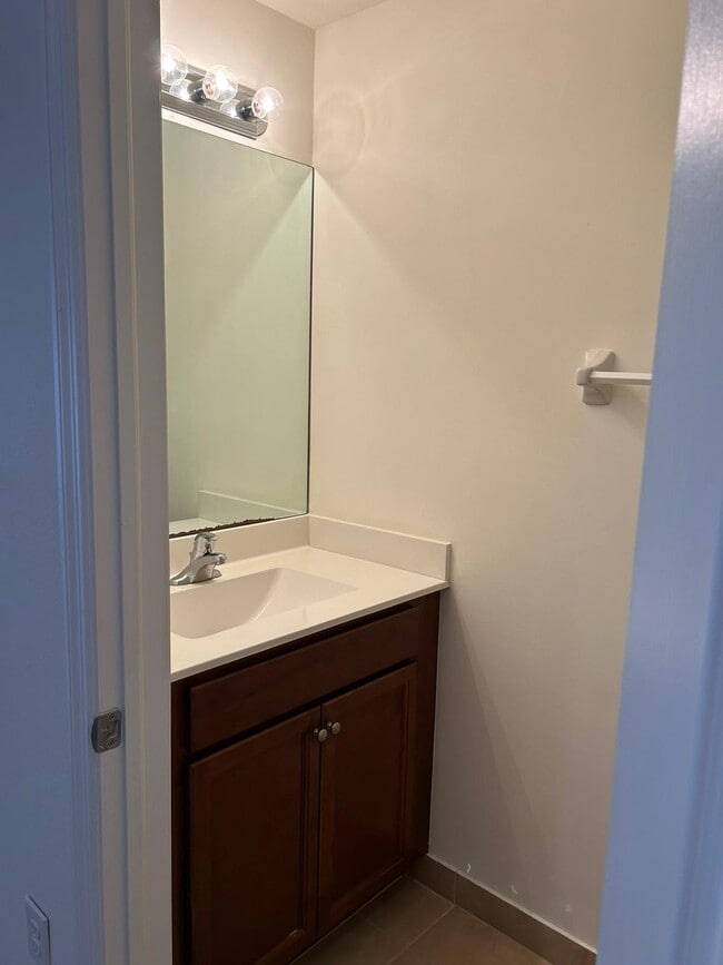 Building Photo - 9332 W 33rd Ln