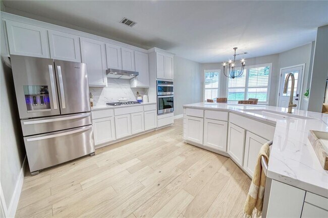 Building Photo - 3735 Harvey Penick Dr