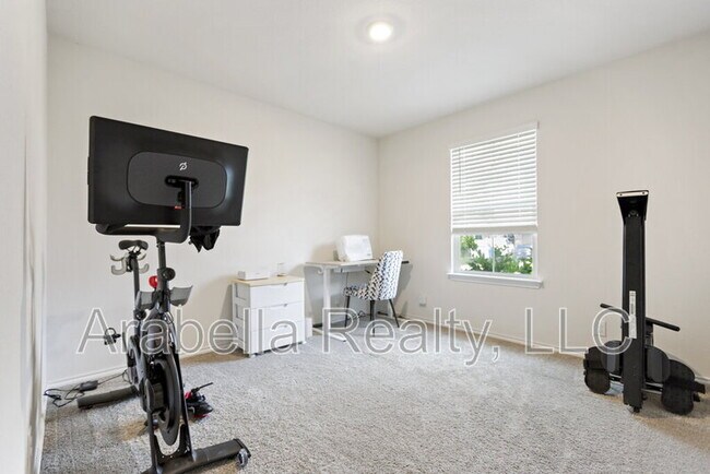Building Photo - 6622 Dynamic Sound