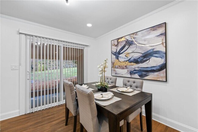 Building Photo - 3144 Flamingo Dr