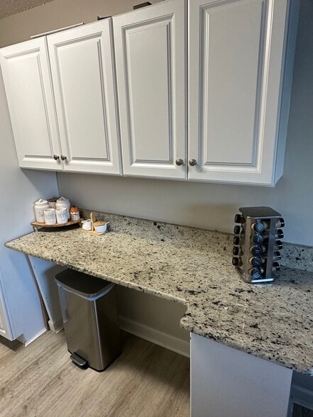 Kitchen - 11405 3rd St N