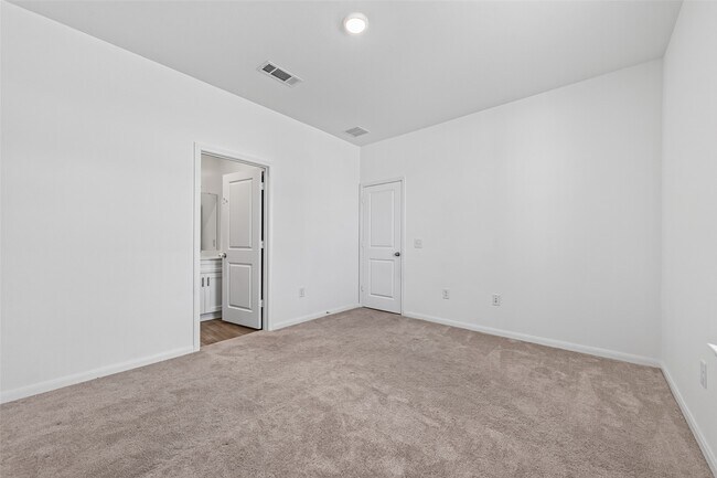 Building Photo - 8111 Star Ter Dr