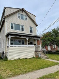 Building Photo - 41 Oak St