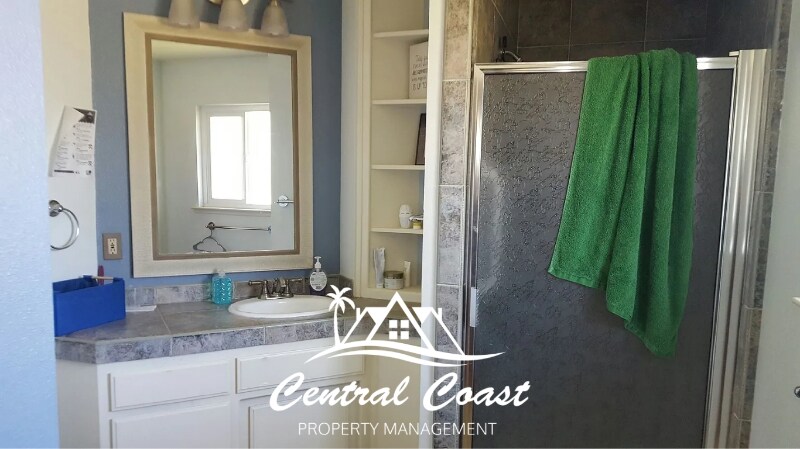 Building Photo - 0 S Hart Dr